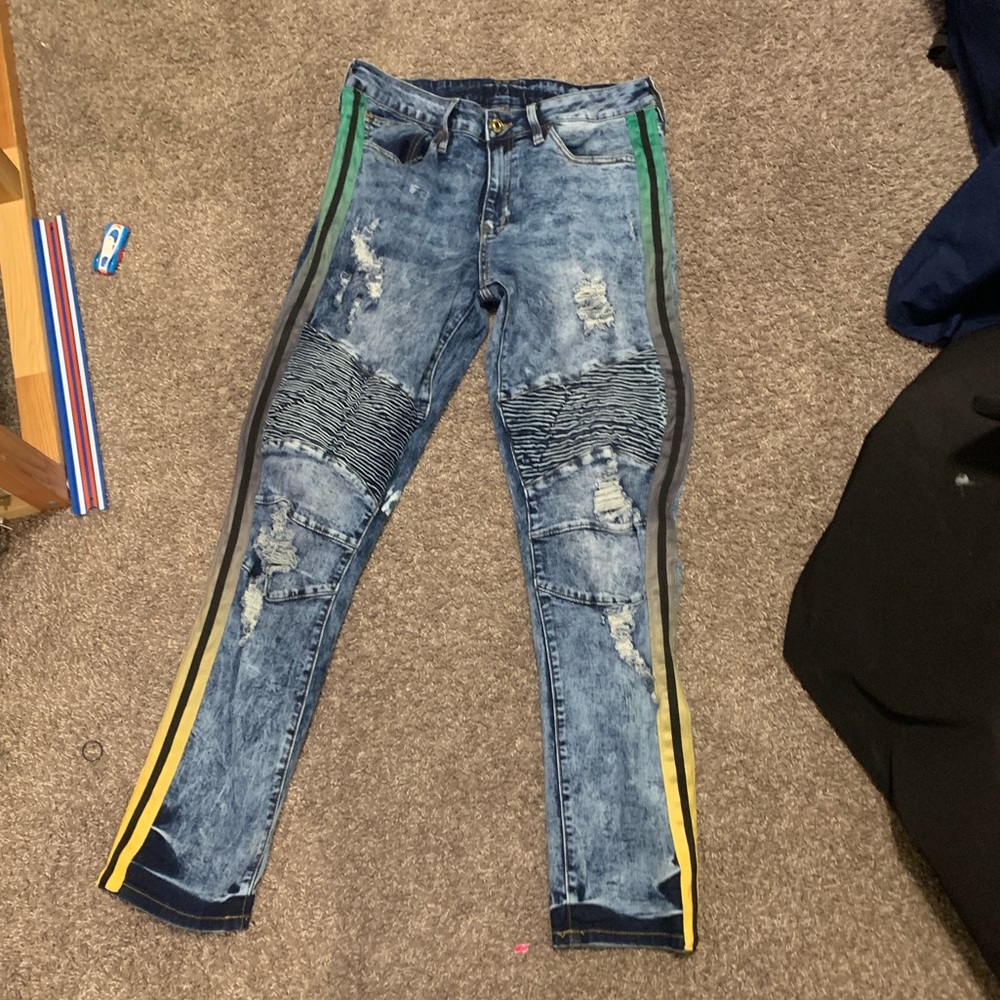 Skinny jeans